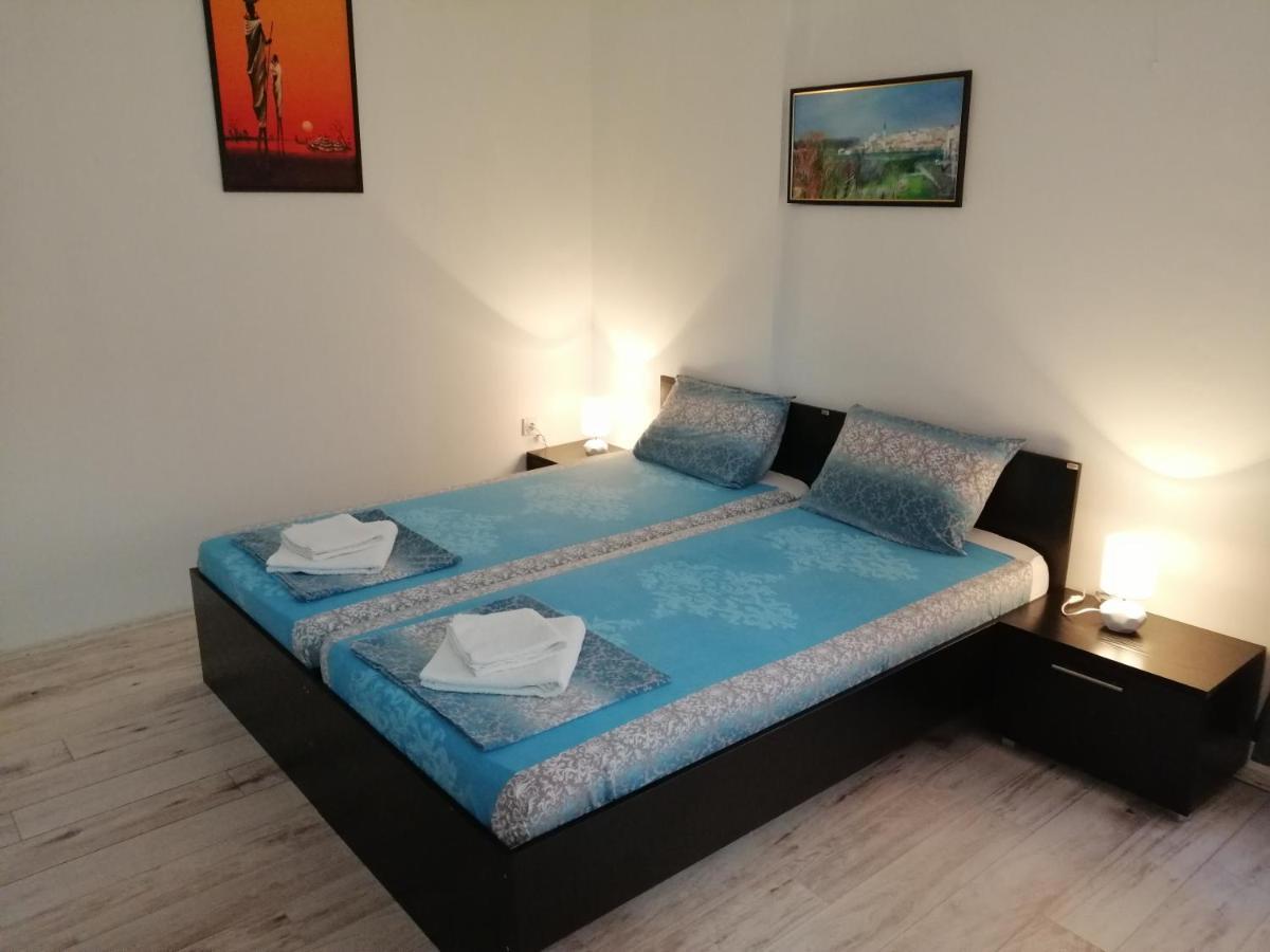 Mitic Apartmani 1 Ni Exterior foto