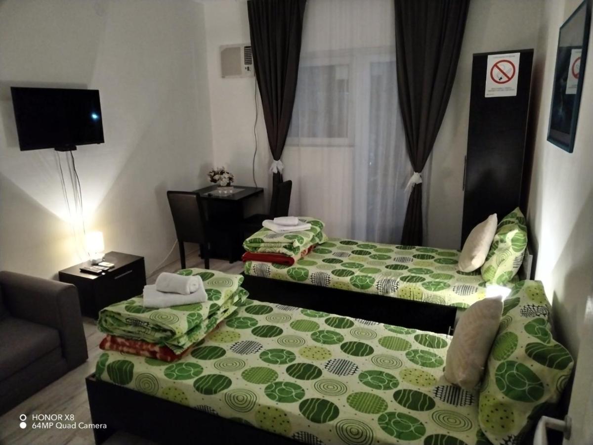 Mitic Apartmani 1 Ni Exterior foto